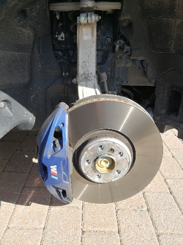 Which brakes are these - BMW X5 Forum (G05)