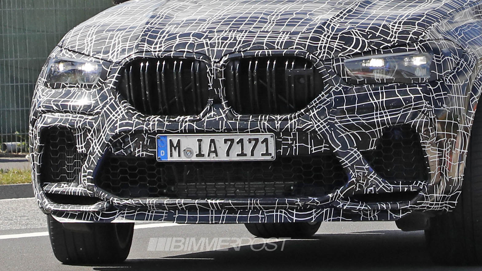 Name:  BMW X6M 1a.jpg
Views: 15801
Size:  264.3 KB