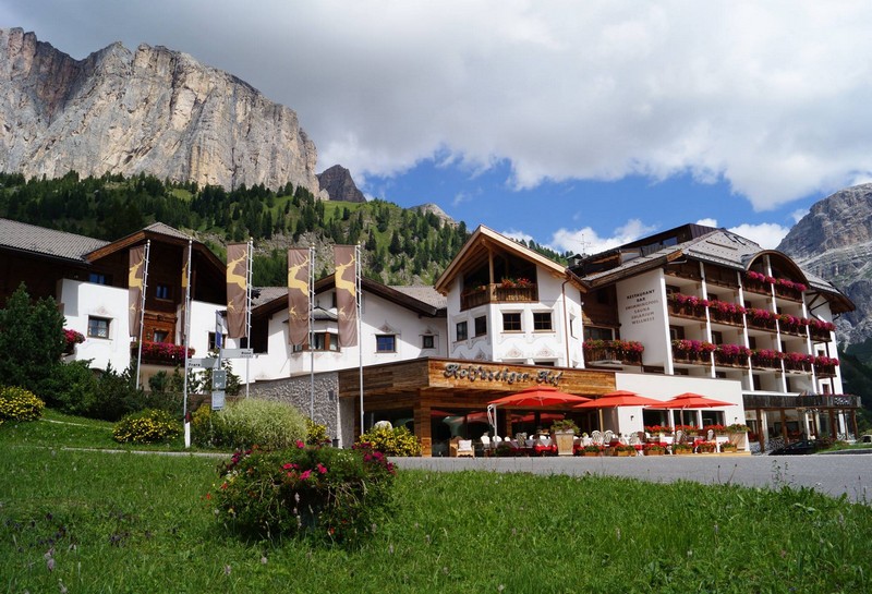 Name:  Sella  Hotel Kolfuschgerhof     10499343_704382849598048_534667051736844303_o.jpg
Views: 25511
Size:  155.6 KB