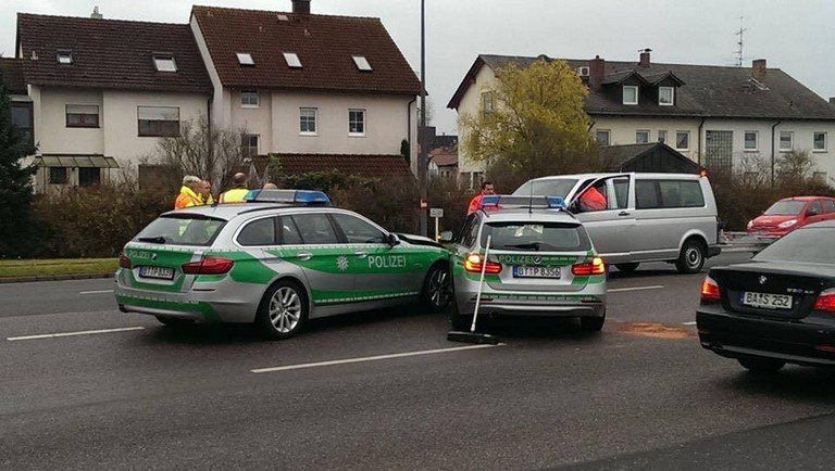 Name:  polizei crash.jpg
Views: 6794
Size:  98.9 KB