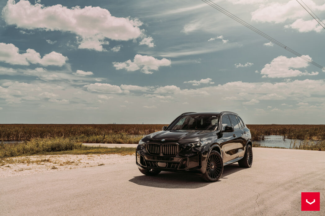 Name:  BMW-X5-Hybrid-Forged-Series-HF-8--Vossen-Wheels-2023-8-1047x695.jpg
Views: 81
Size:  121.0 KB