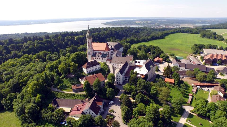 Name:  Kloster Andrechs11406952_10153334956172383_5282984285131791715_n.jpg
Views: 18355
Size:  101.7 KB