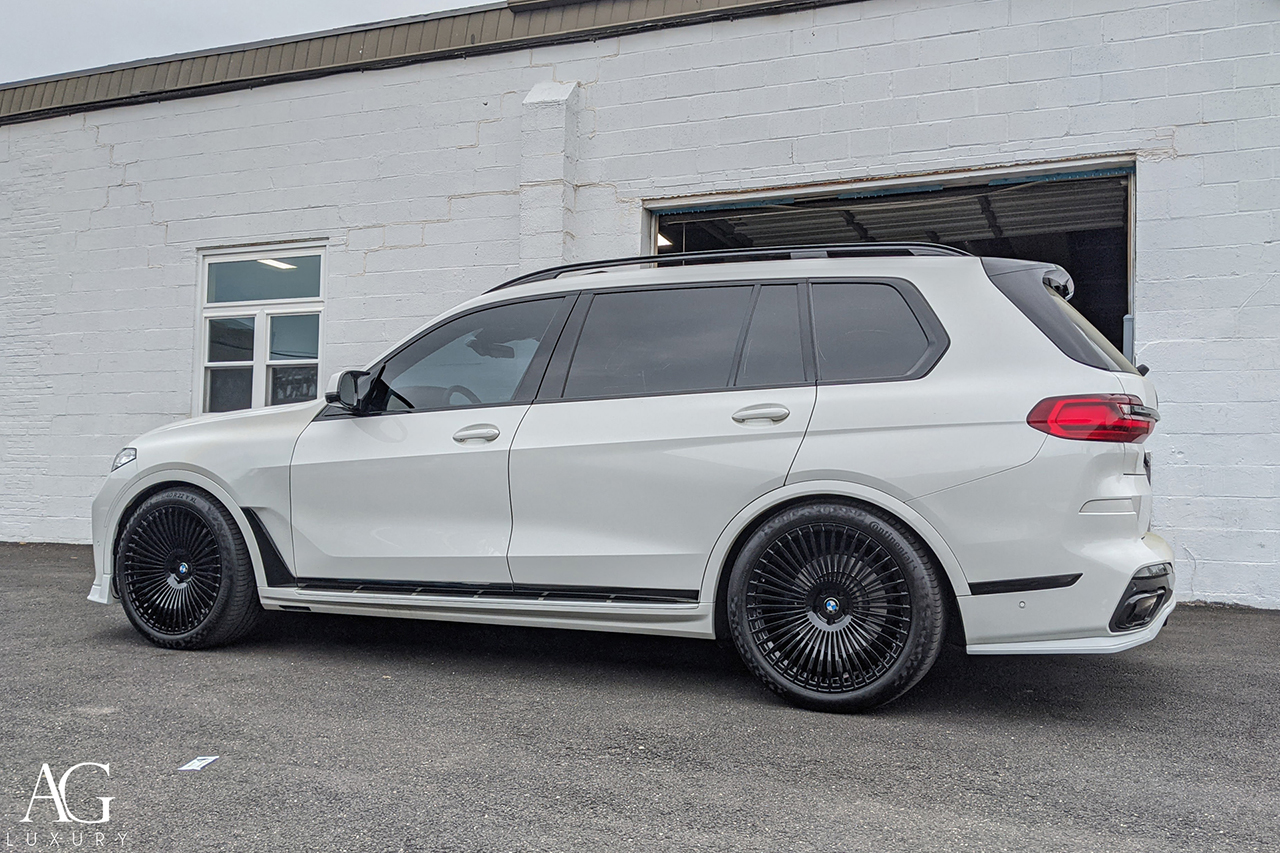 Name:  bmw-x7-agl45-gloss-black-monoblock-agluxury-wheels-03.jpg
Views: 62
Size:  867.7 KB