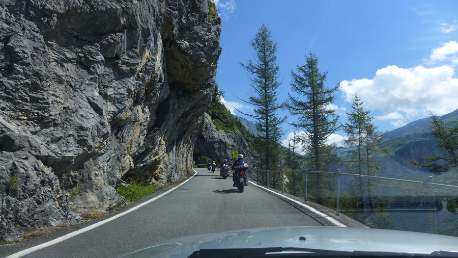 Name:  Furka Pass  P1080556.jpg
Views: 5054
Size:  189.9 KB